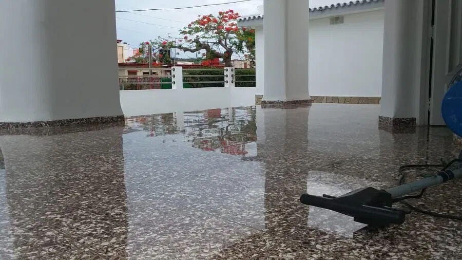 Portada de Pulidor de Piso Profesional | Servicio de Calidad y Seriedad