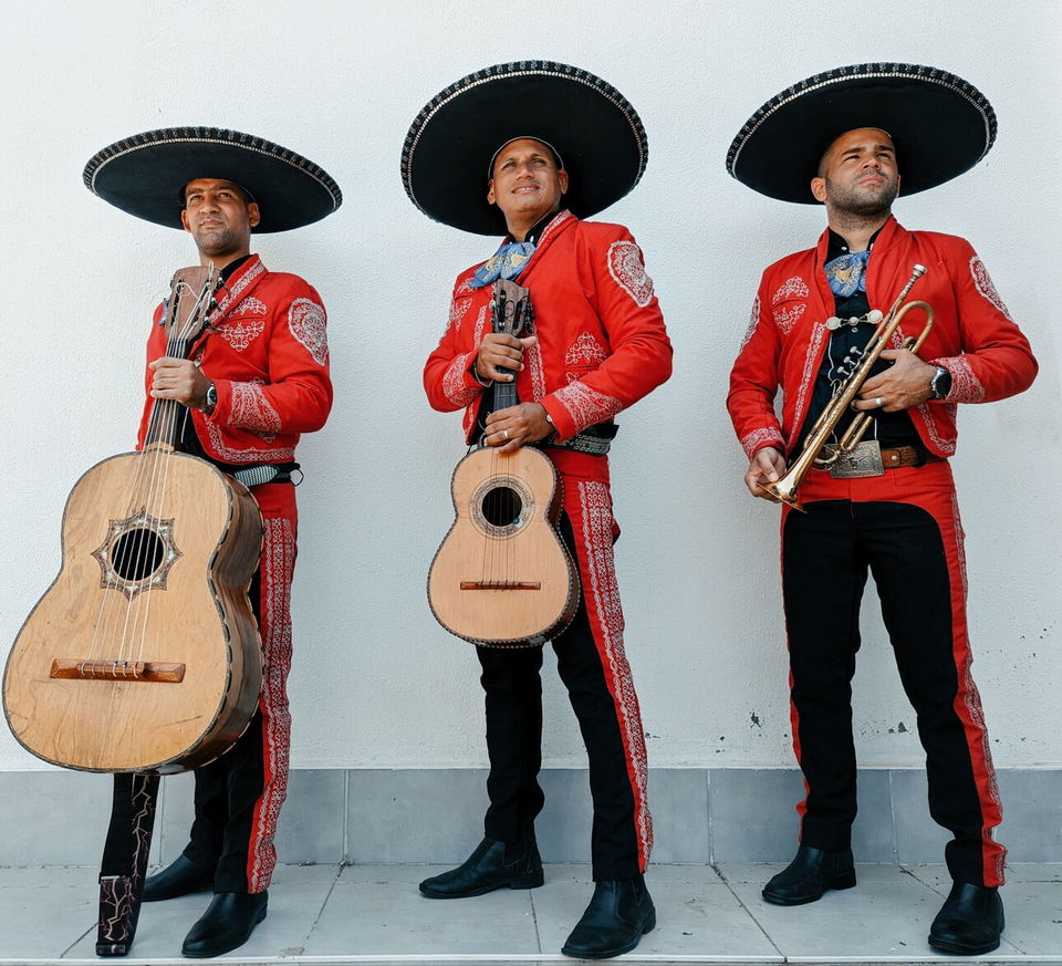 Portada de Mariachi Cuba Nueva Era: Música en vivo para tus eventos especiales