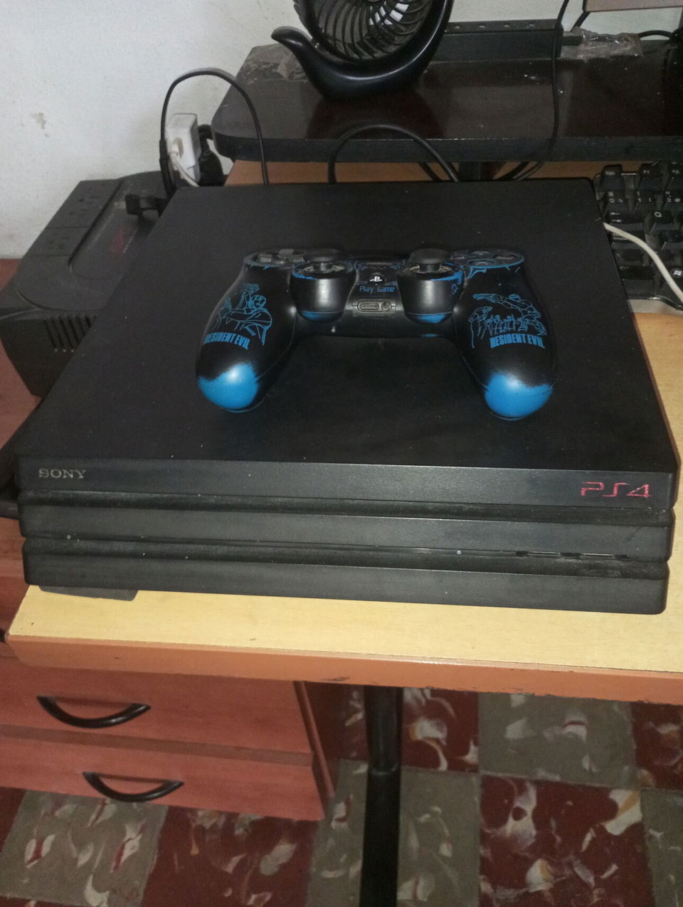 Portada de Mantenimiento de PS4 y mandos con herramientas profesionales