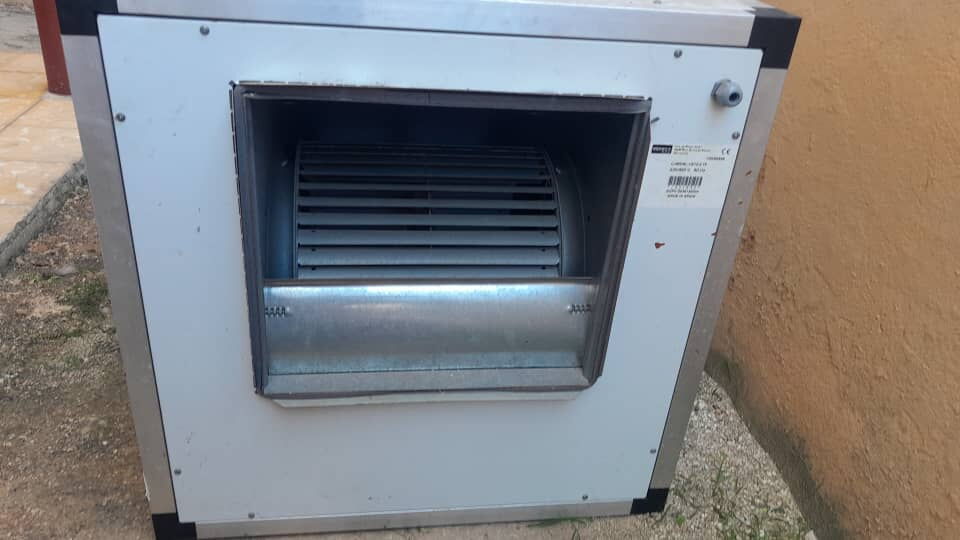 Portada de Extractores para cocinas profesionales: instalación y mantenimiento