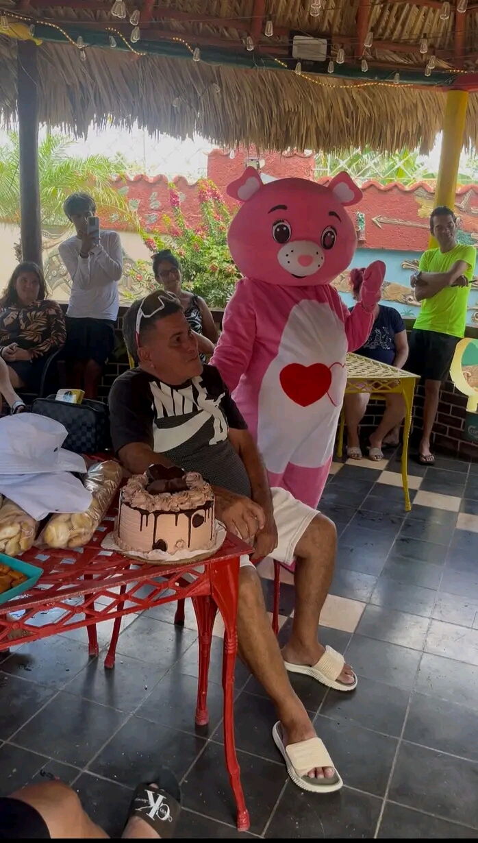 Portada de Osito Cariñosito: sorpresas con audio y video personalizados