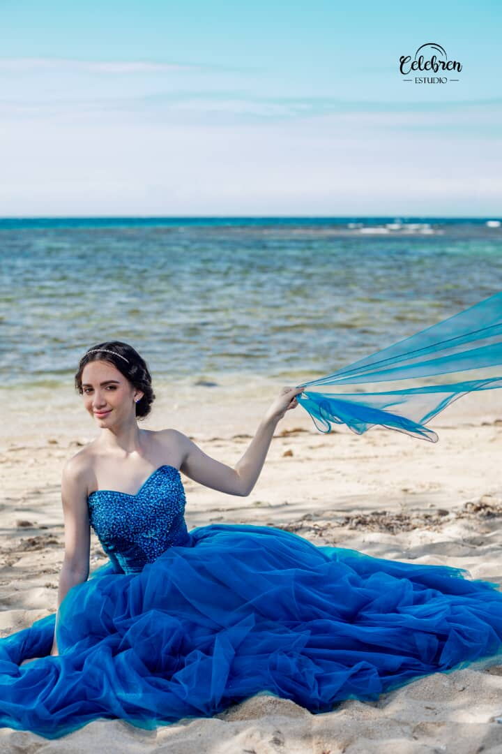 Portada de Sesión de fotos para quinceañeras en Celebren Estudio