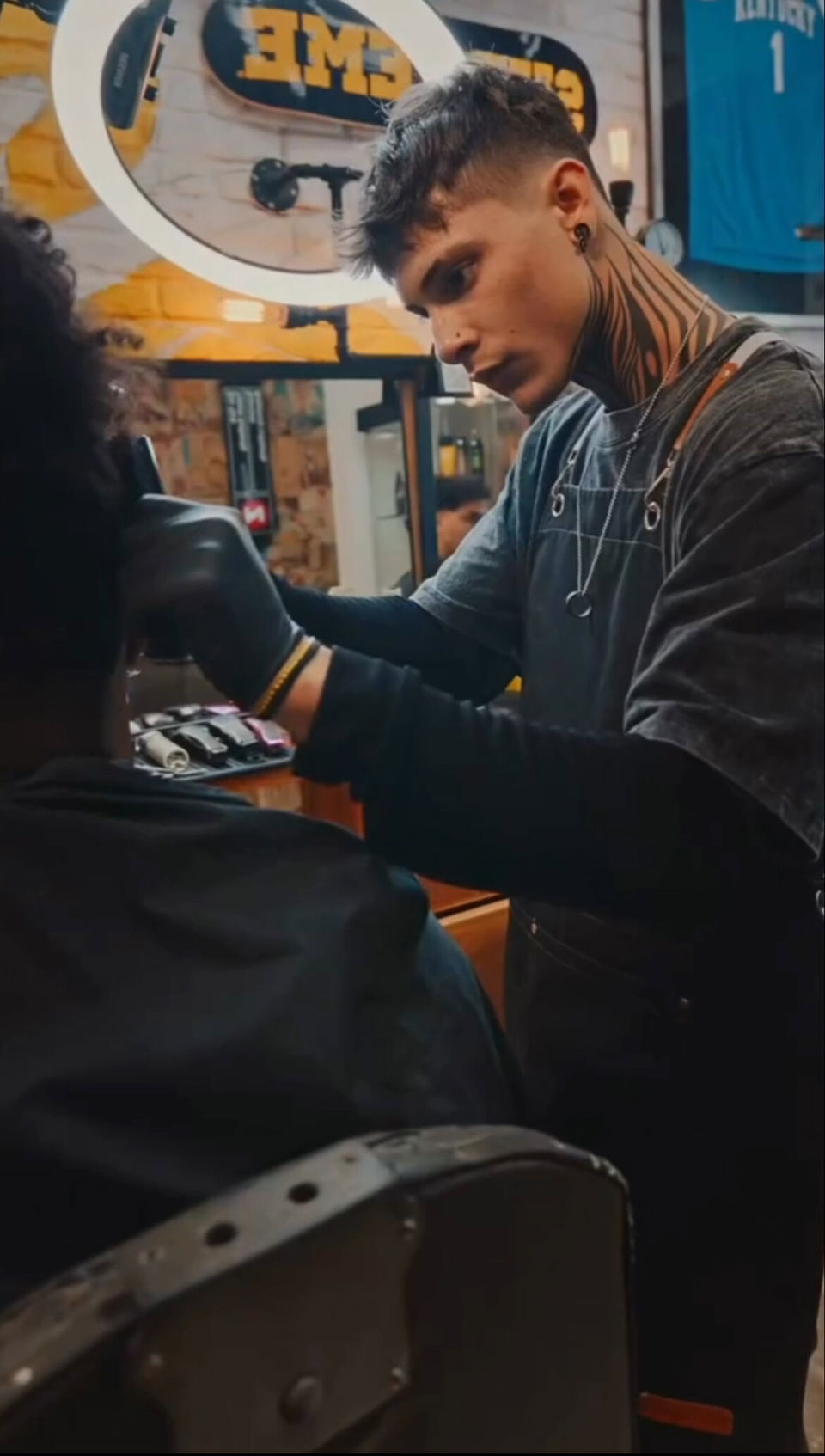 Portada de Barbero a domicilio en La Habana: corte, barba y cejas