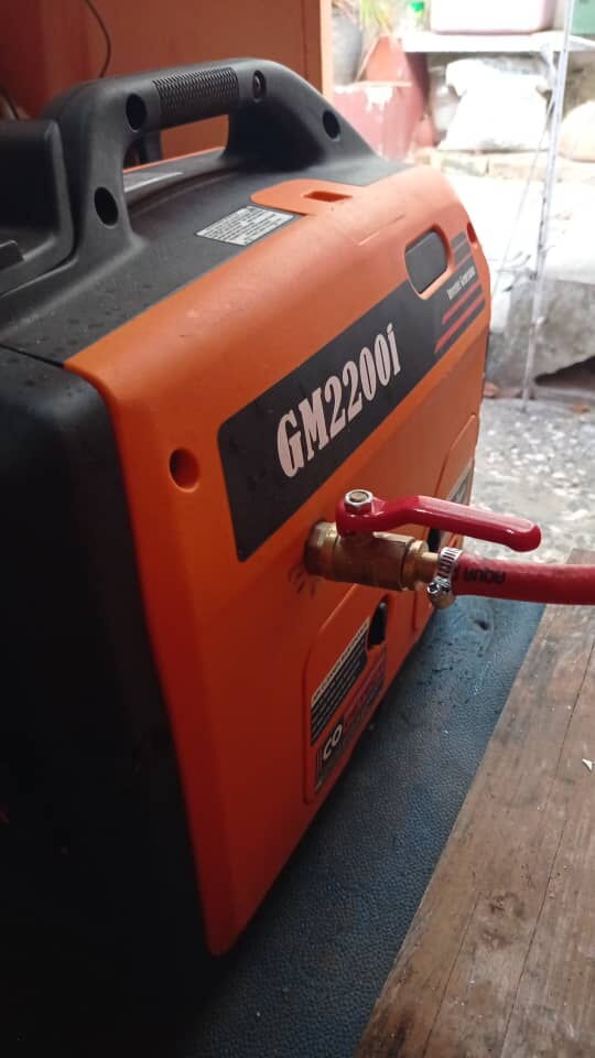 Portada de Instalación, mantenimiento y reparación de plantas eléctricas