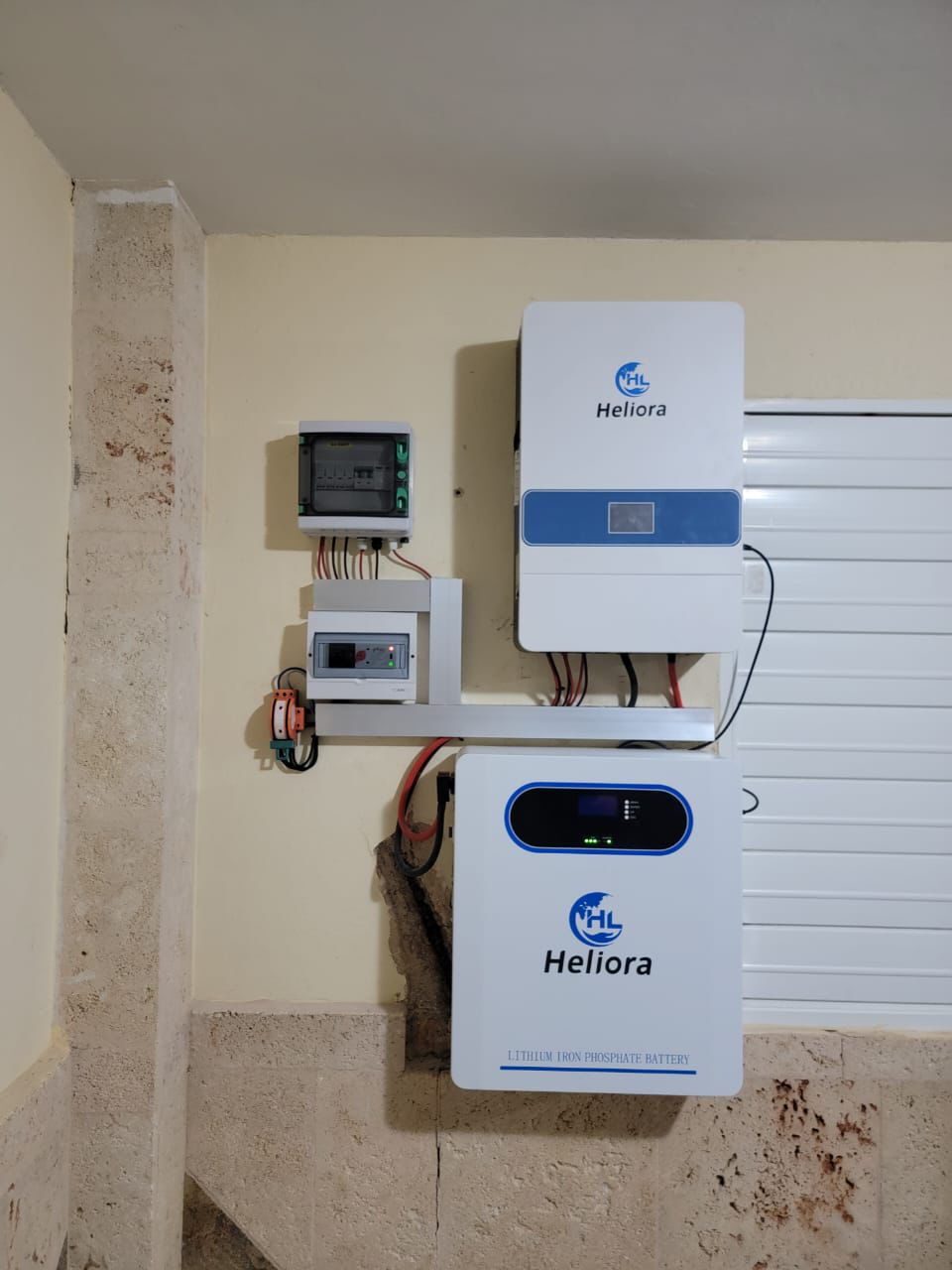 Portada de Venta e instalación de kits fotovoltaicos y generadores eléctricos