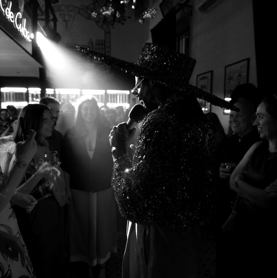 Portada de Fotografía y Video de Eventos con Estilo Profesional