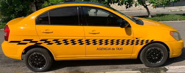 Portada de Rótulos y personalización de vehículos en La Habana