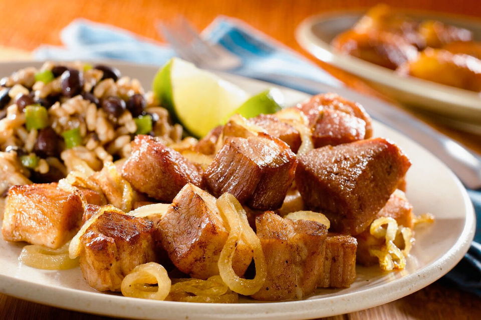Portada de Masa de cerdo frita para 20 comensales