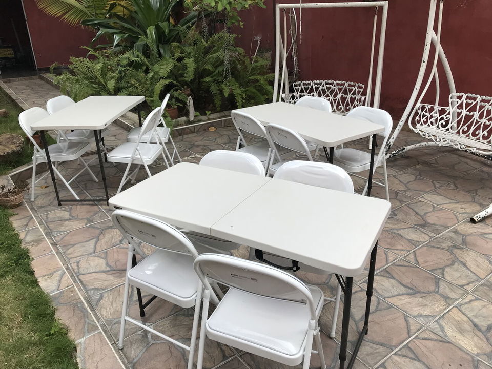 Portada de Alquiler de sillas, mesas y sombrillas para eventos