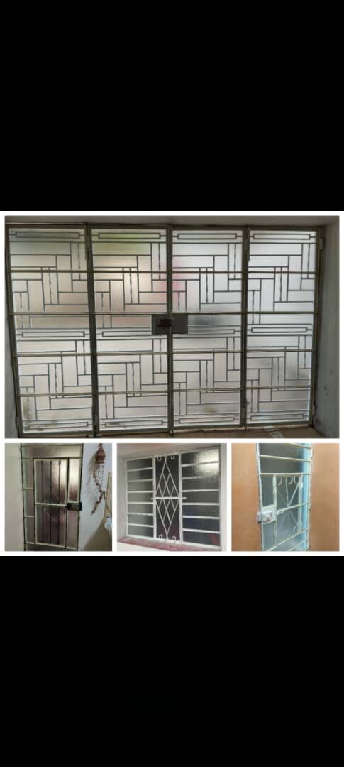 Portada de Trabajo de Cristalería: montaje y reparación de cristales en puertas y ventanas