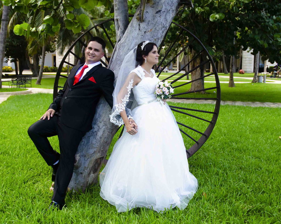 Portada de Fotógrafo para bodas - Estudio fotográfico CUERVO