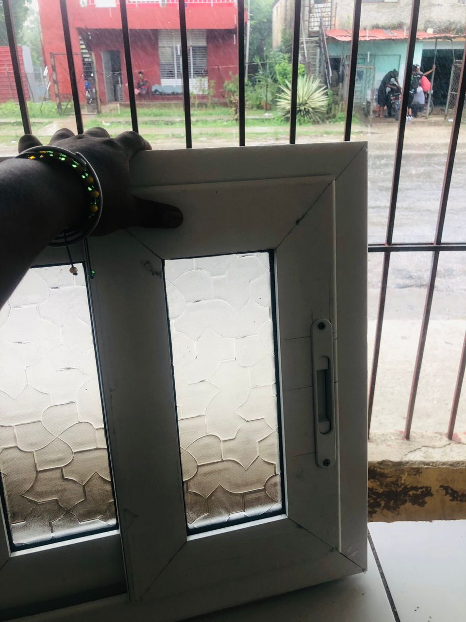 Portada de Ventanas de aluminio para baño a tu medida