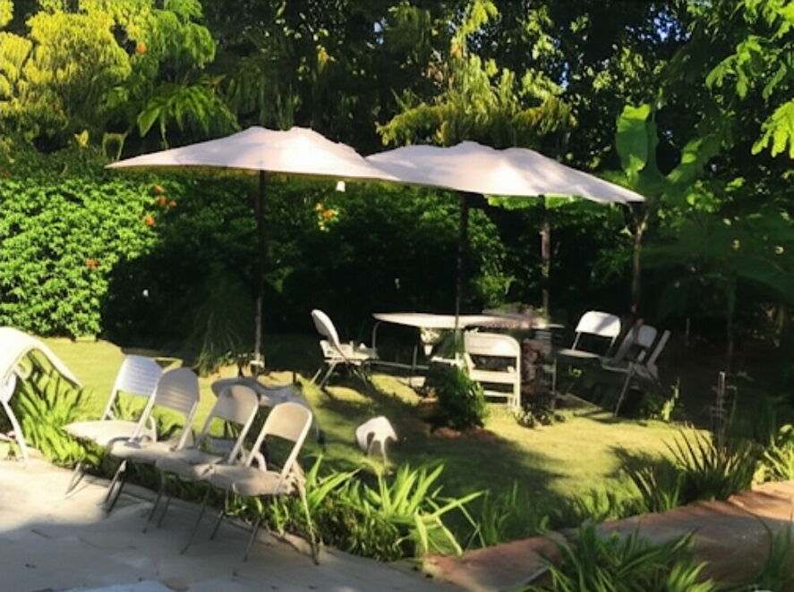 Portada de Alquiler de sillas, mesas y sombrillas para eventos en La Habana