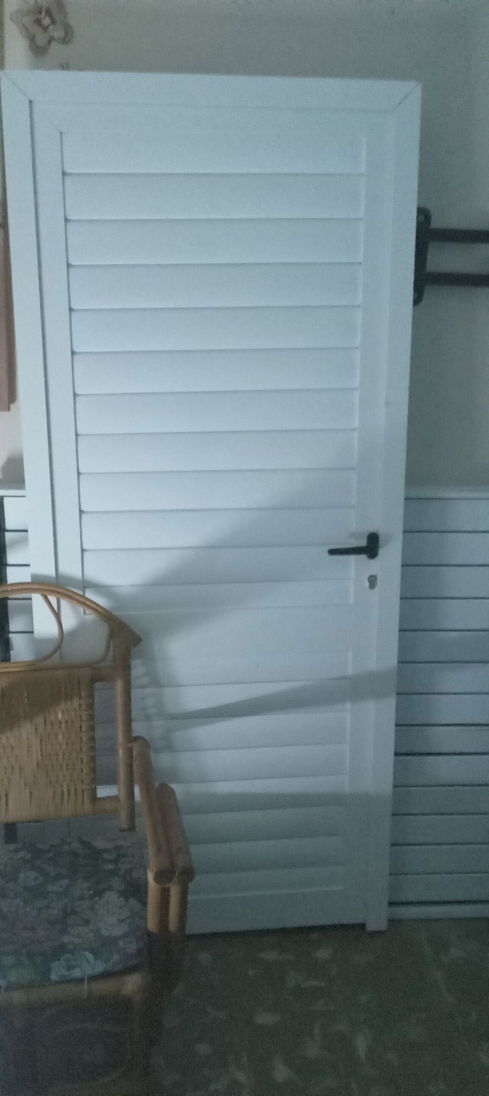 Portada de Puertas de aluminio a medida y carpintería en aluminio