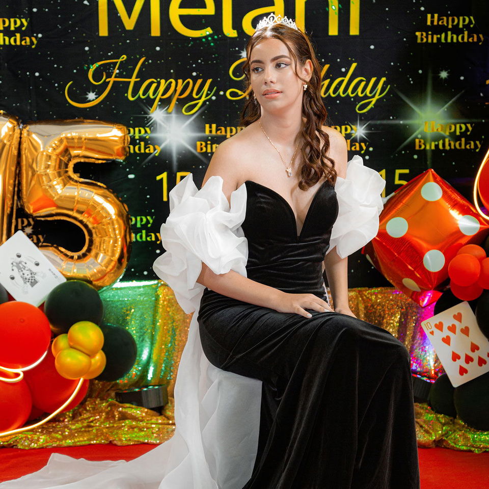 Portada de Fotógrafo de eventos: quinces, cumpleaños, bautizos y revelaciones