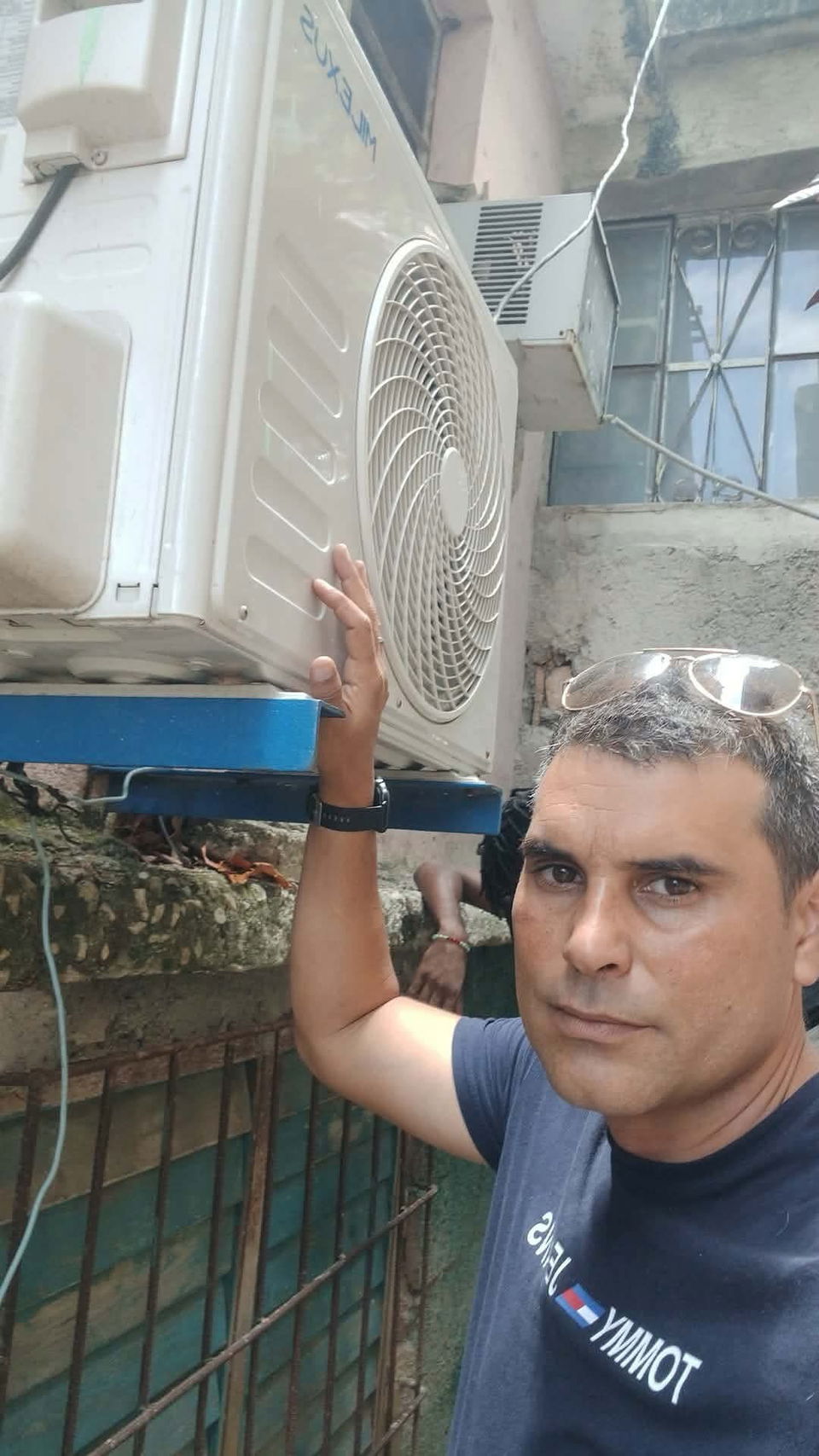 Portada de Técnico de refrigeración especialista en Minisplit en La Habana