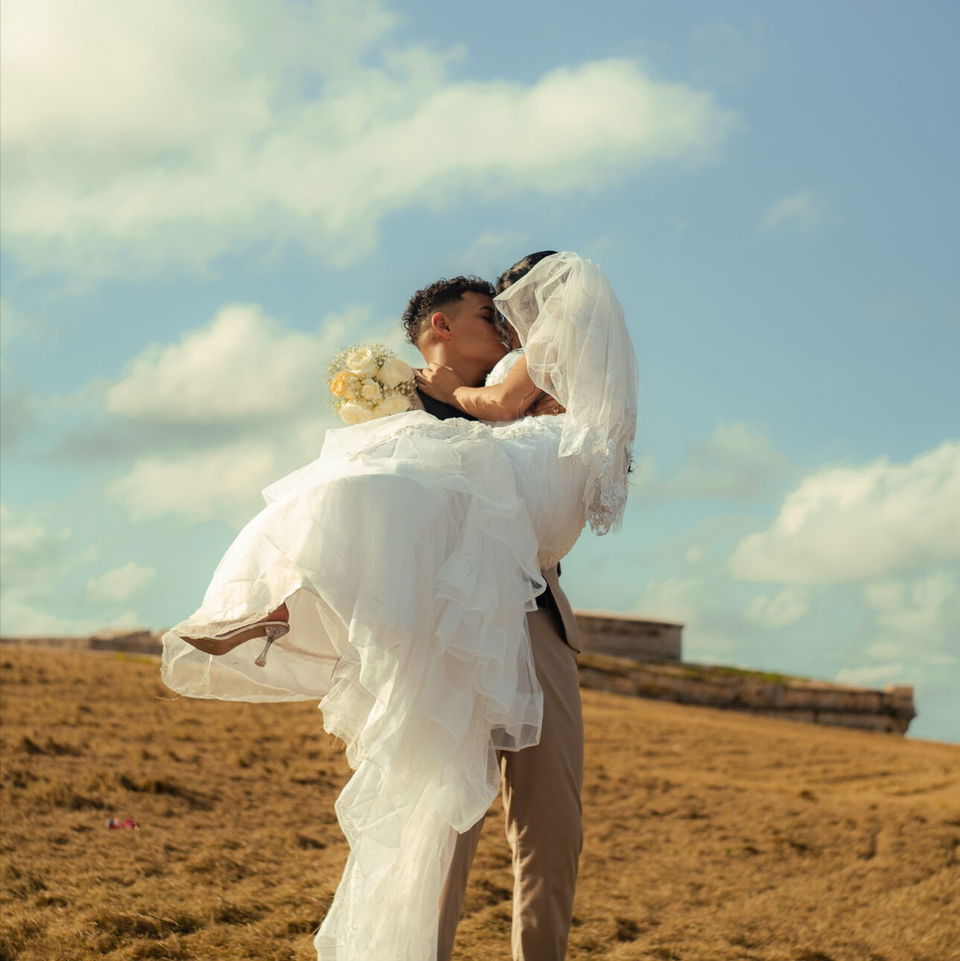 Portada de Fotografía y Video Profesional para Bodas