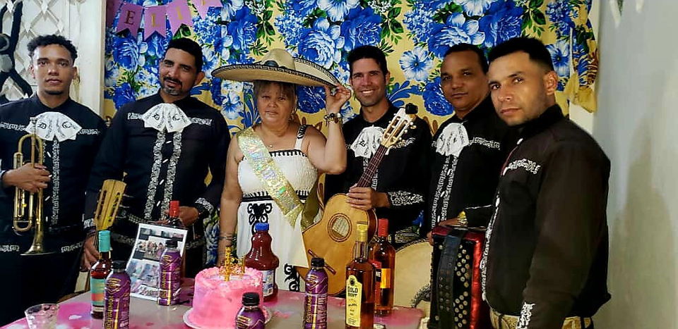 Portada de Mariachis en La Habana: Serenatas con elegancia