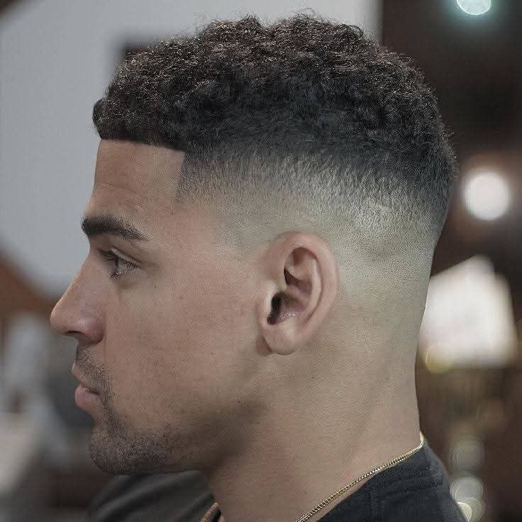 Portada de Barbería a domicilio en La Habana: cortes modernos y arreglo de barba