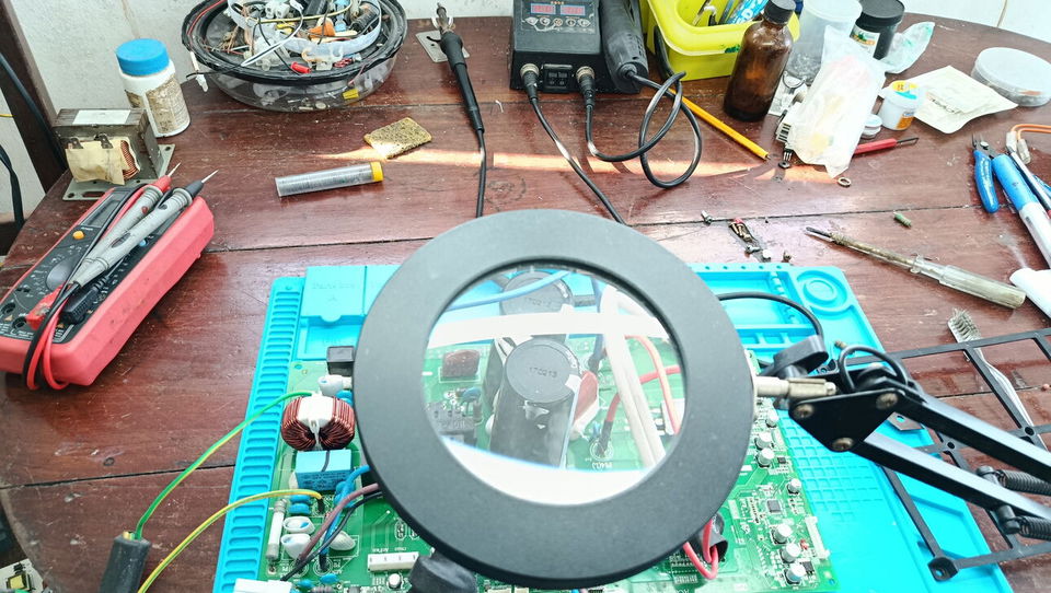 Portada de Reparación de tarjetas de Split y refrigeradores inverter y convencional