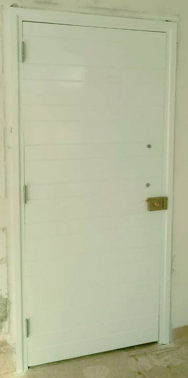 Portada de Puertas de madera de importación AYA - Carpinteros profesionales