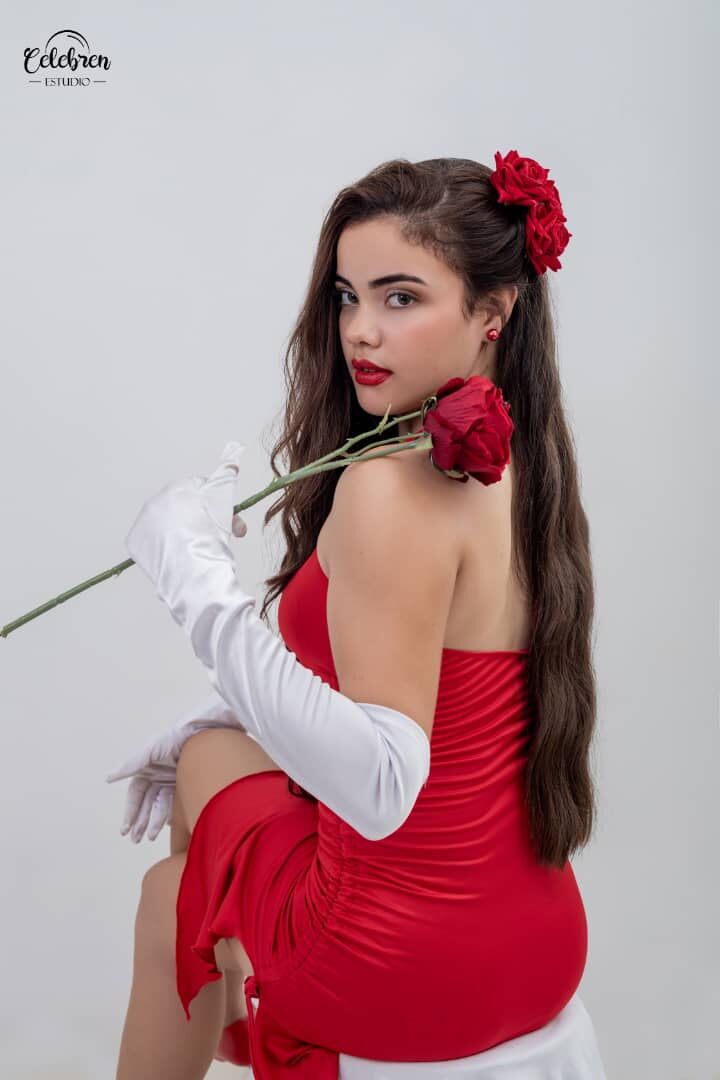Portada de Celebren Estudio: Oferta especial en sesiones de fotos
